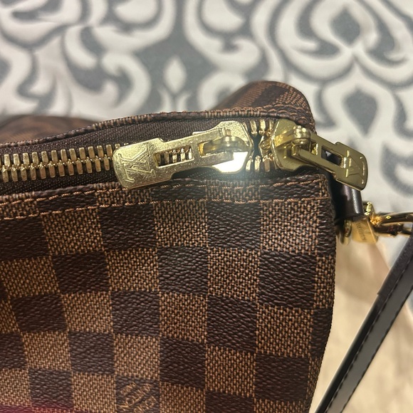 Authentic Louis Vuitton Keepall 45 - Picture 2 of 14